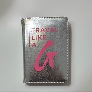 Glamaholic Lifestyle, Passport Holder